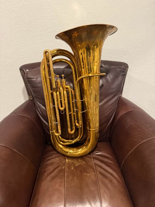 King 1140W Student Model 3-Valve BBb Tuba 2010s - Clear-Lacquered Brass image 1