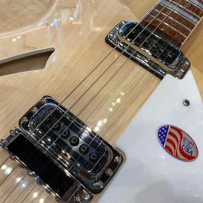 Rickenbacker 360 6-String Electric Guitar MapleGlo image 9