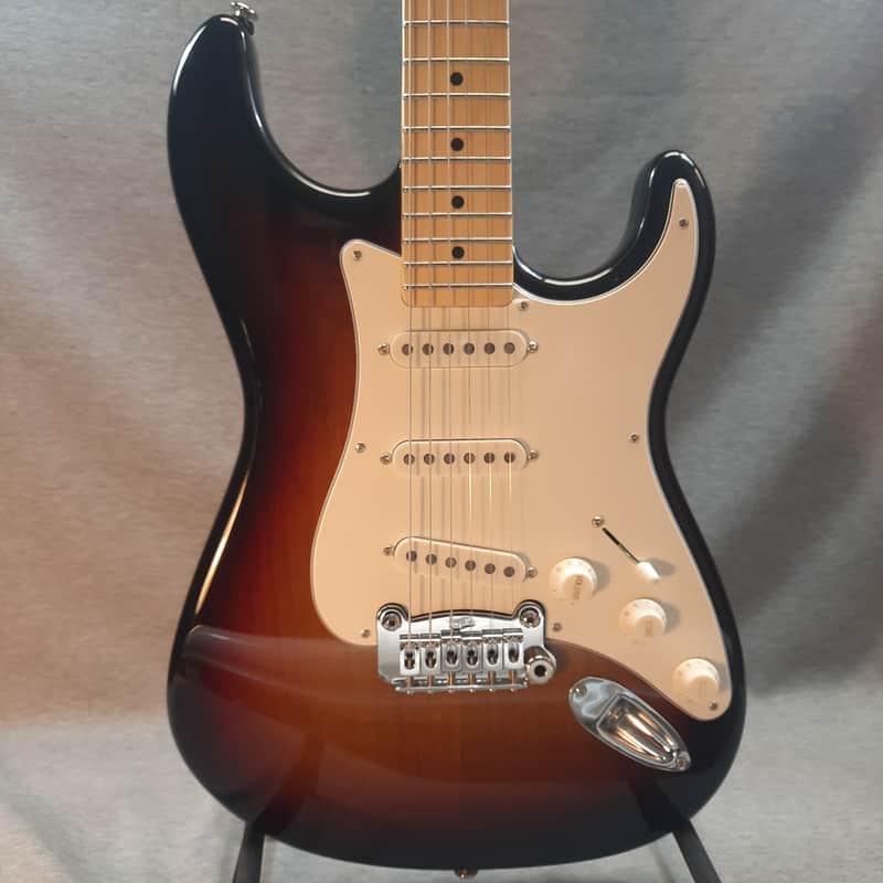 G&L USA Fullerton Deluxe Legacy - 3 Tone Sunburst image 1
