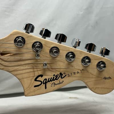 Squier Affinity Series Stratocaster Strat Electric Guitar - 2-Color Sunburst image 7