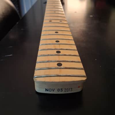 Fender USA Stratocaster Neck – 2013 – 70s Large Headstock – Maple – 22 Jumbo Frets – Fender Locking Tuners Included image 5