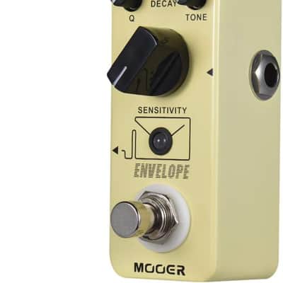 Mooer MAW2 Envelope Analogue Wah Pedal, Cream White image 5
