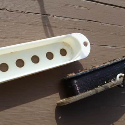 1976 Fender Stratocaster Pickup / Cover image 12