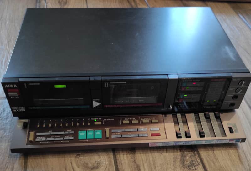 Aiwa  WX220 - double tape deck with double speed - partially tested Bild 1