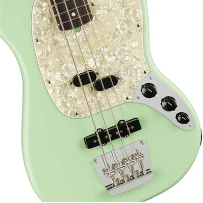 Fender Americ. Performer Mustang Bass image 6