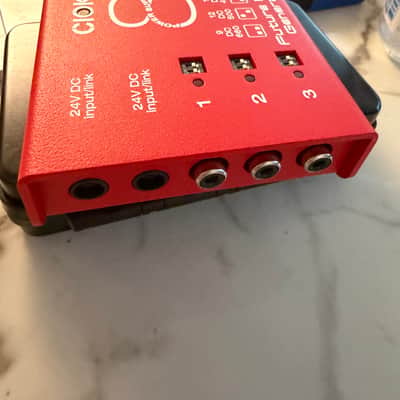 CIOKS 8 Expander Power Supply 2010s - RED GearHero Edition image 2