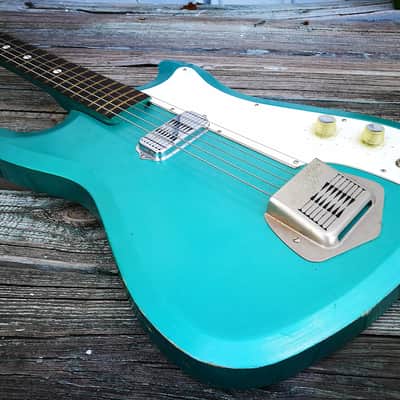 1965 Sivertone Model 1413L - DeArmond Kay - rare Seafoam Green - 1410 image 2