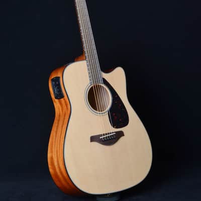 Yamaha FGX800C Acoustic Guitar Natural image 3
