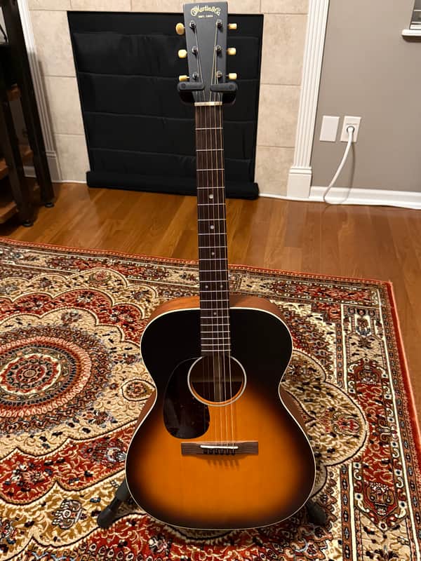Martin 000-17 Whiskey Sunset
