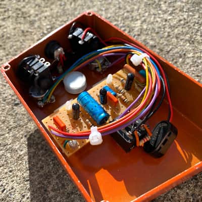 Spectre Electronics - Fuzz Sound MKIV MK 4 Tone Bender Orange Capri image 4