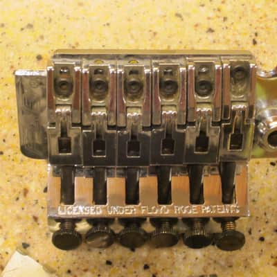 Peavey Wolfgang Floyd Rose Lic EVH Tremolo Chrome Double Locking Guitar Bridge image 2