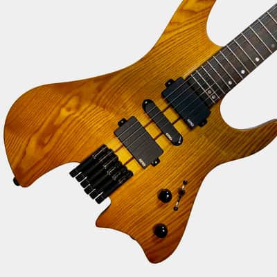 Bootlegger Guitar Gen 2 Absinthe Headless Fixed Bridge 2022 Honey Clear Gloss EMG Coil Split Case image 3