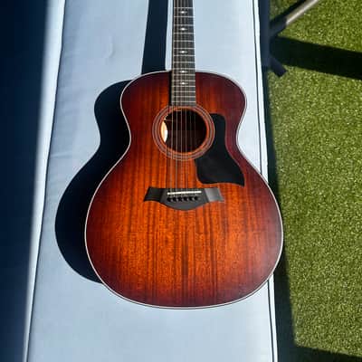 Taylor Guitar 324e 2014 - 2015 - Natural image 7