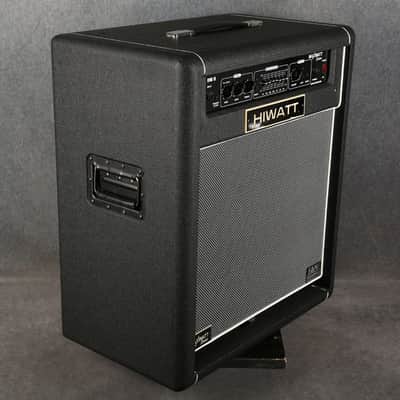 Hiwatt Maxwatt Series B150 15 Bass Combo - 2nd Hand image 2