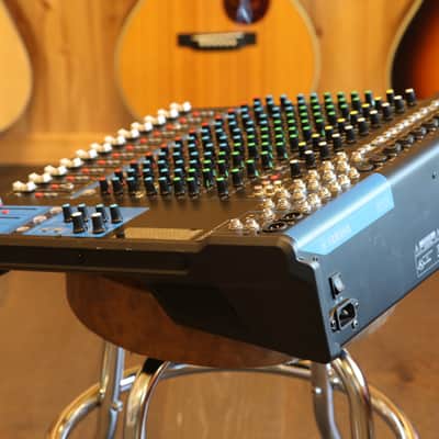 Yamaha MG16 16 Channel Analog Mixer 2014 - Present - Black image 4