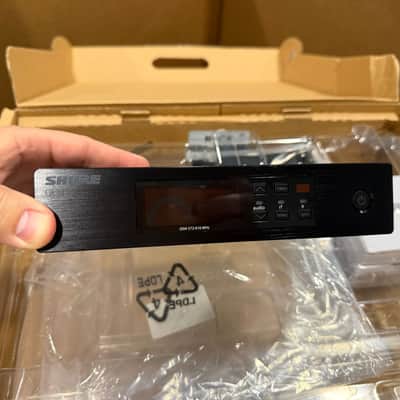 Shure QLDX4 Digital Wireless Receiver 572-616 MHz J50A image 2