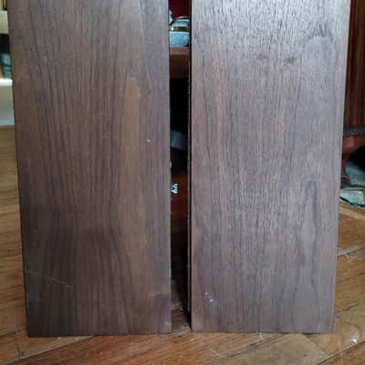 KLH Model 32 speakers in excellent condition - 1970's image 3
