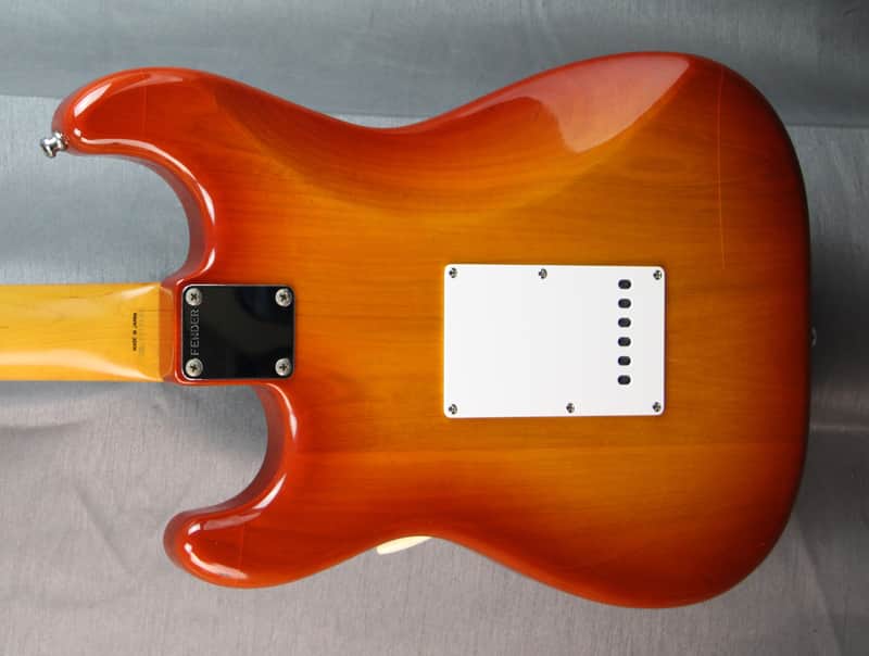 FENDER Stratocaster ST-62' 