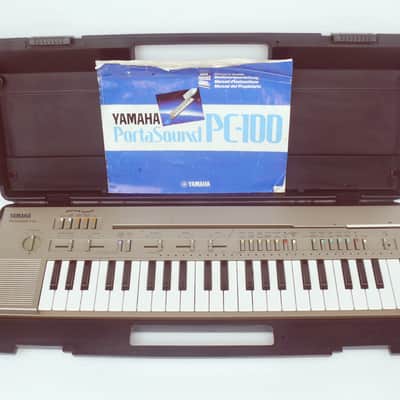 Vintage Yamaha Portasound PC-100 analog Synt with case image 1