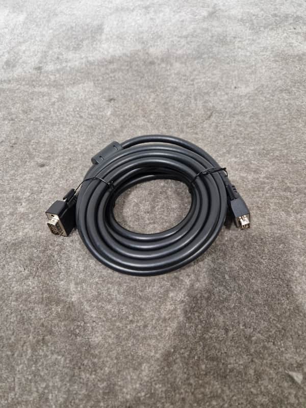 Unbranded VGA Cable 15FT - High-Resolution Video - Excellent image 1