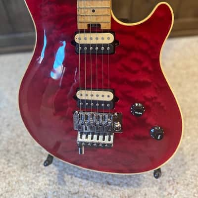 Peavey EVH Wolfgang 1996 Pat. Pend. Quilted, Arch Top Drop D "Tuna" image 5