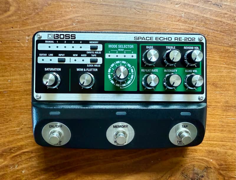 Boss RE-202 Space Echo