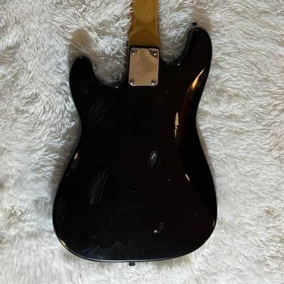 Kurt Cobain Vandalism Stratocaster Replica - 35" Mini Guitar - Reliced image 15