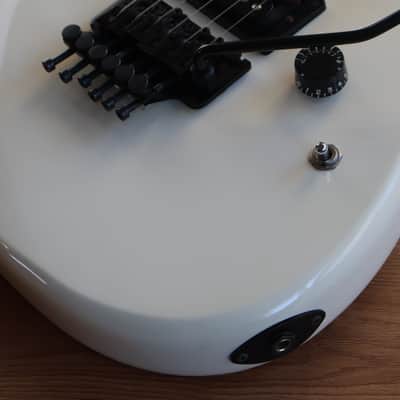 1986 ZEP Custom II (by ESP Japan) JZ-85B Superstrat (Aged White