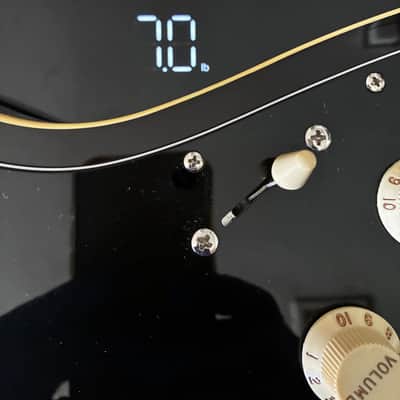 Fender Limited Edition Aerodyne Classic Stratocaster with Flame Maple Top 2019 - 3-Color Sunburst image 9