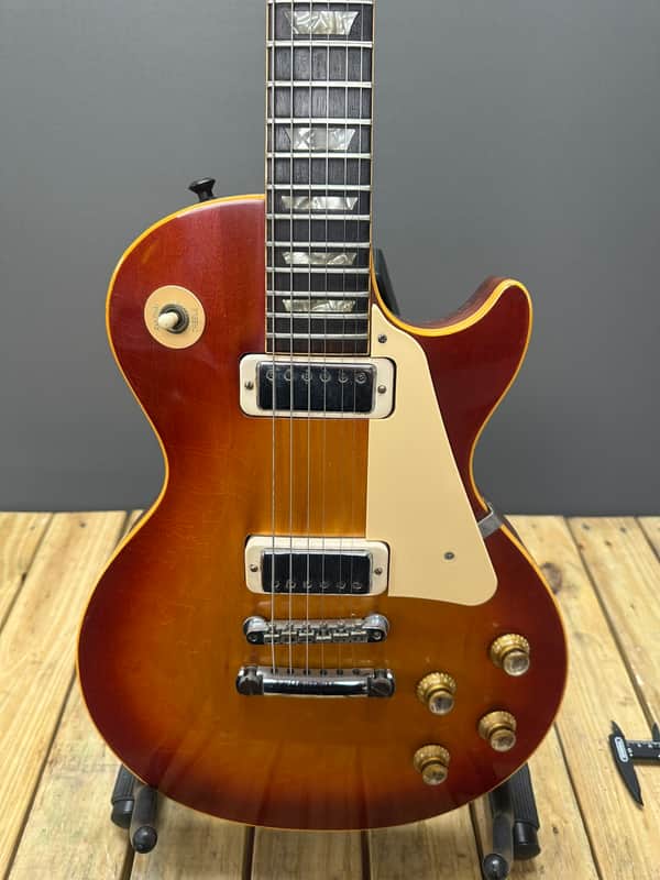 1974 Gibson Les Paul Deluxe Cherry Sunburst Solid Body Electric Guitar, image 1