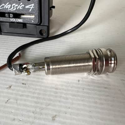 Fishman Classic 4 pickup system image 9