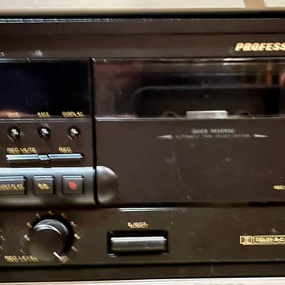 Marantz PMD500 Professional Stereo Double Cassette Deck is a rack-mountable image 4