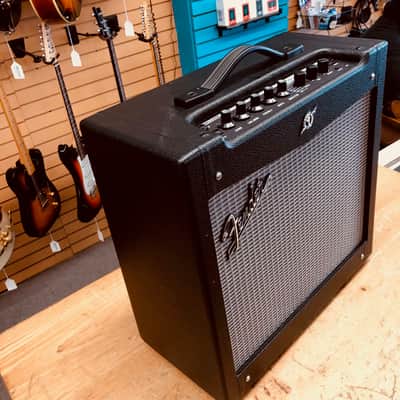 Fender Mustang II V2 Combo Amp image 3