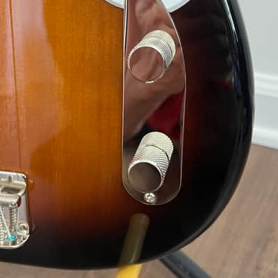 Squier 50s Vibe Precision Sting bass sunburst 2021 electric bass guitar image 11