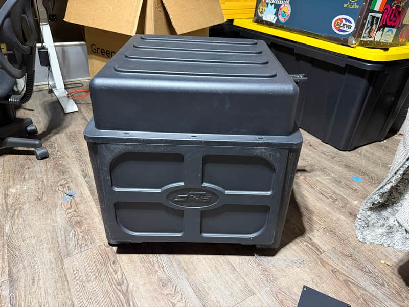 SKB 1SKB-R106 10x6 Space Molded Rack Case Console