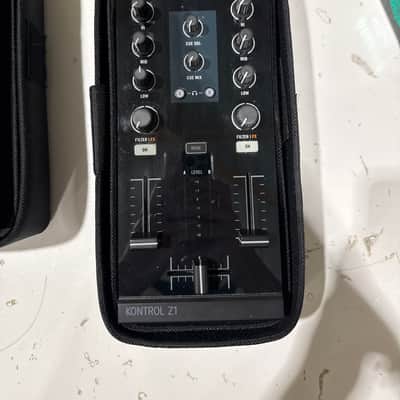 Native Instruments Traktor Kontrol Z1 2010s - Black image 1
