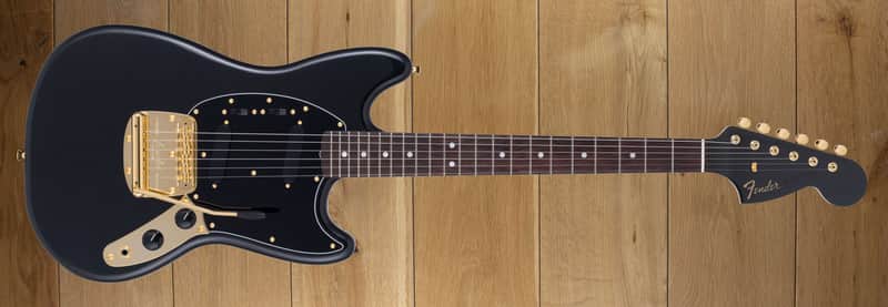 Fender Japan Traditional 2025 Collection, 60s Mustang Black Pearl