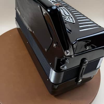 Guerrini Folk 120-Bass Accordion – 5 Reeds, Dual Dry/Musette Tuning ("Two Accordions in One") image 10
