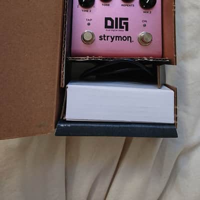 Strymon DIG Dual Digital Delay V2 2022 - Present - Pink image 3
