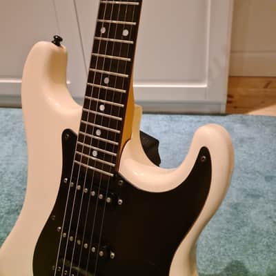 Kramer Pacer Deluxe 1984 Banana Head image 2