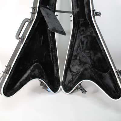 SKB Flying V Molded Case image 4