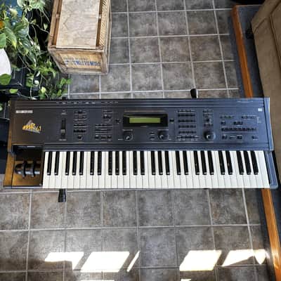 Ensoniq MR-61 Expandable Keyboard