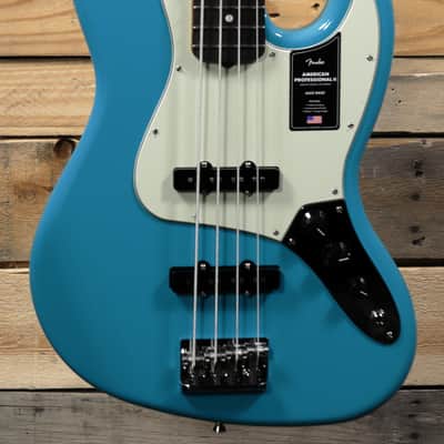 Fender American Professional II Jazz Bass Miami Blue w/ Case image 2
