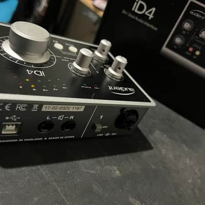 Audient iD4 Desktop USB Audio Interface 2010s - Black image 5