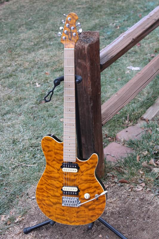 OLP MM1 Axis Amber Quilt Top Electric Guitar - EVH Eddie Van Halen