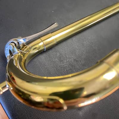 Holton TR602 Trombone image 9