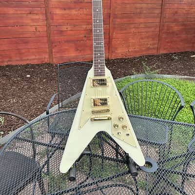 Gibson '70s Flying V 2020 - Present - Classic White image 4
