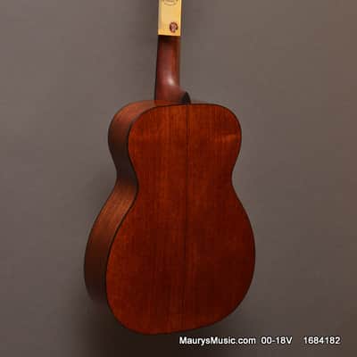 Martin 00-18V image 2
