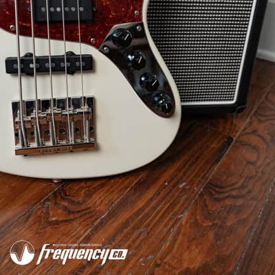 Gregg Guitars PJ5 Bass in Olympic White with an Chambered Ash Body and Roasted Flamed Maple Neck image 10