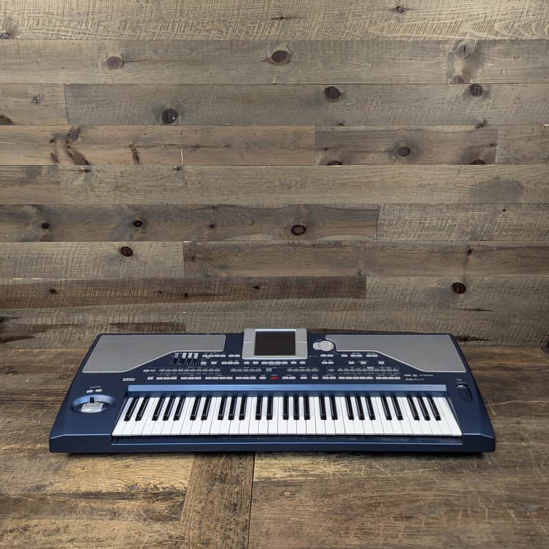 Korg Pa800 61 key professional arranger keyboard image 1